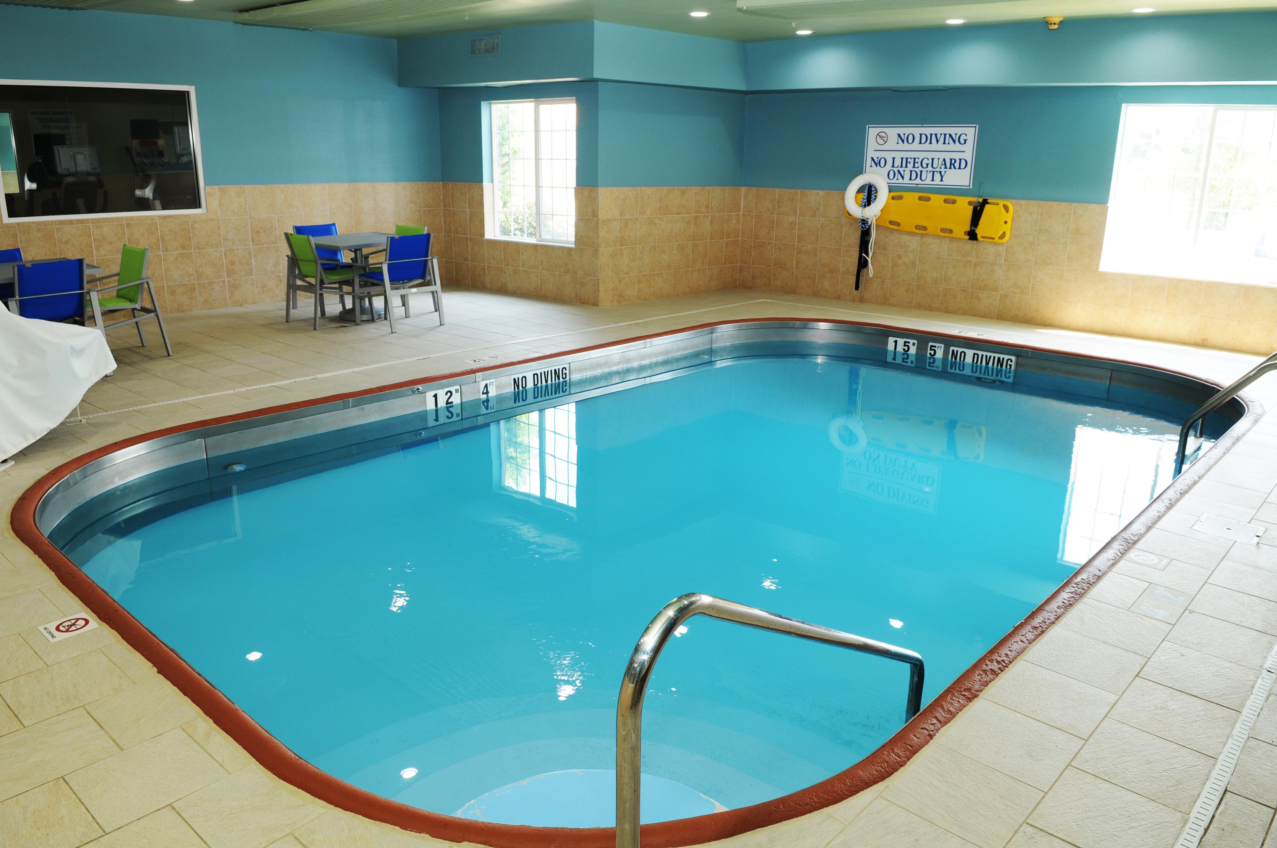 Holiday Inn Express & Suites Harrison By Ihg Extérieur photo