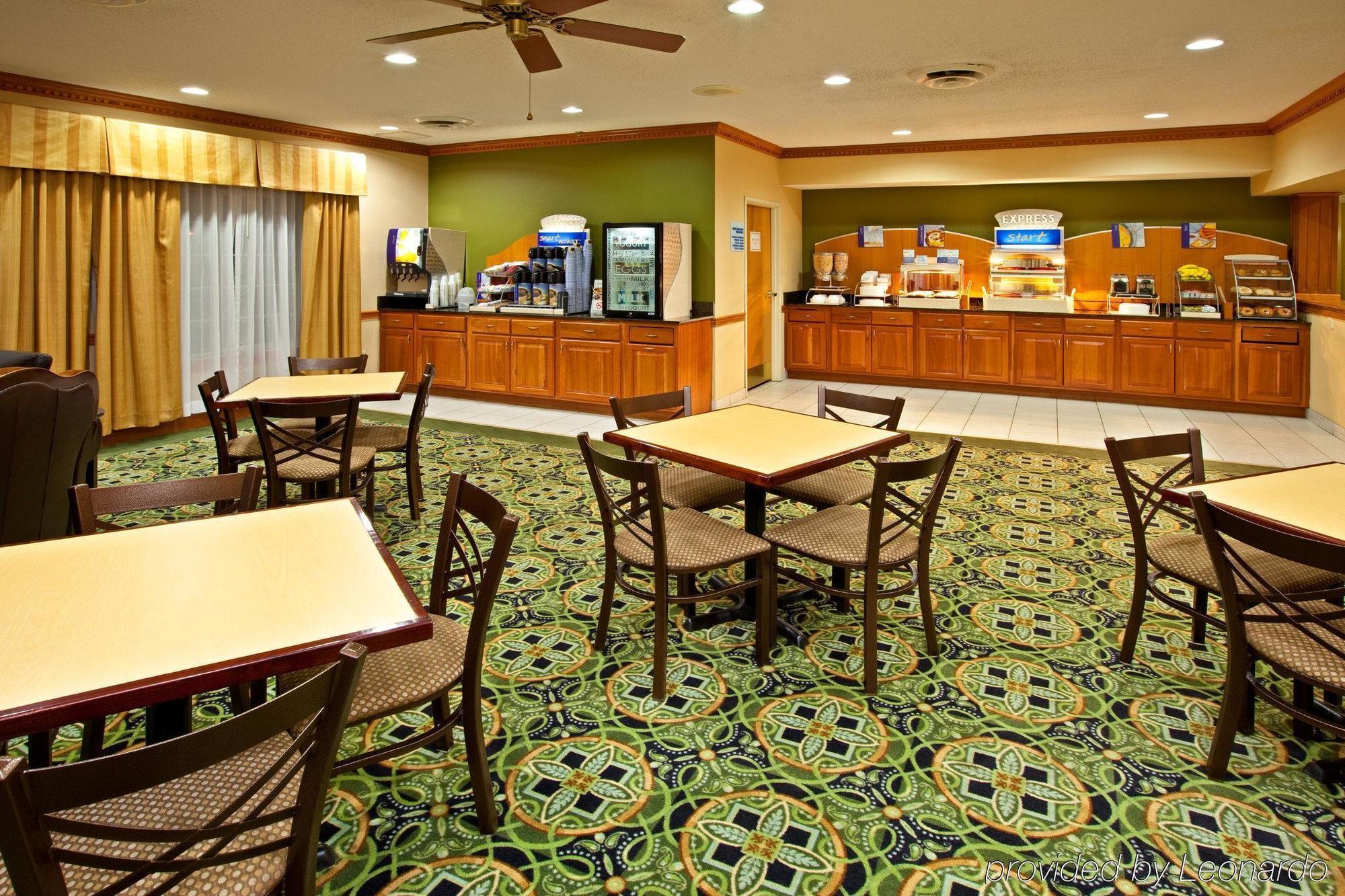 Holiday Inn Express & Suites Harrison By Ihg Restaurant photo