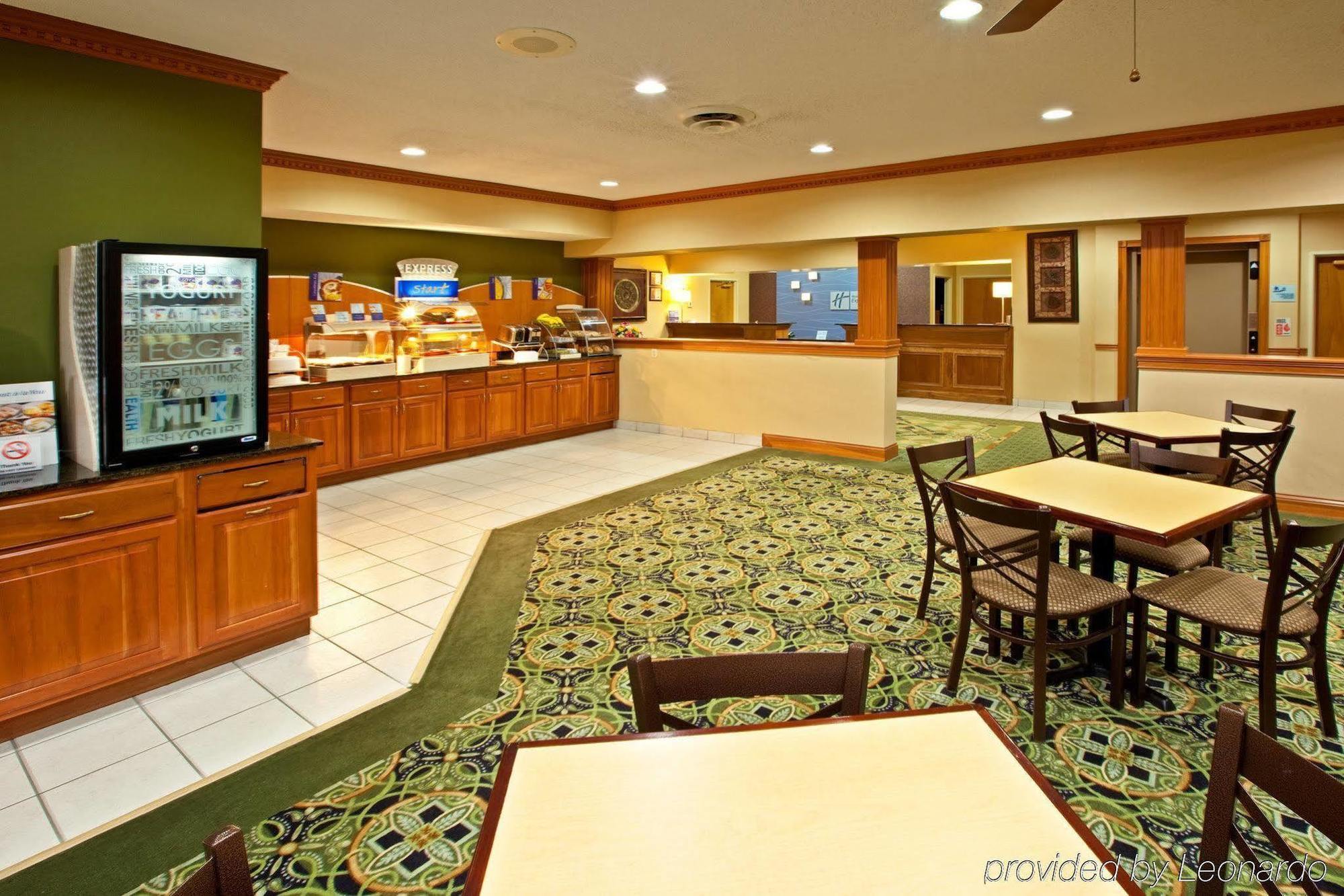 Holiday Inn Express & Suites Harrison By Ihg Restaurant photo
