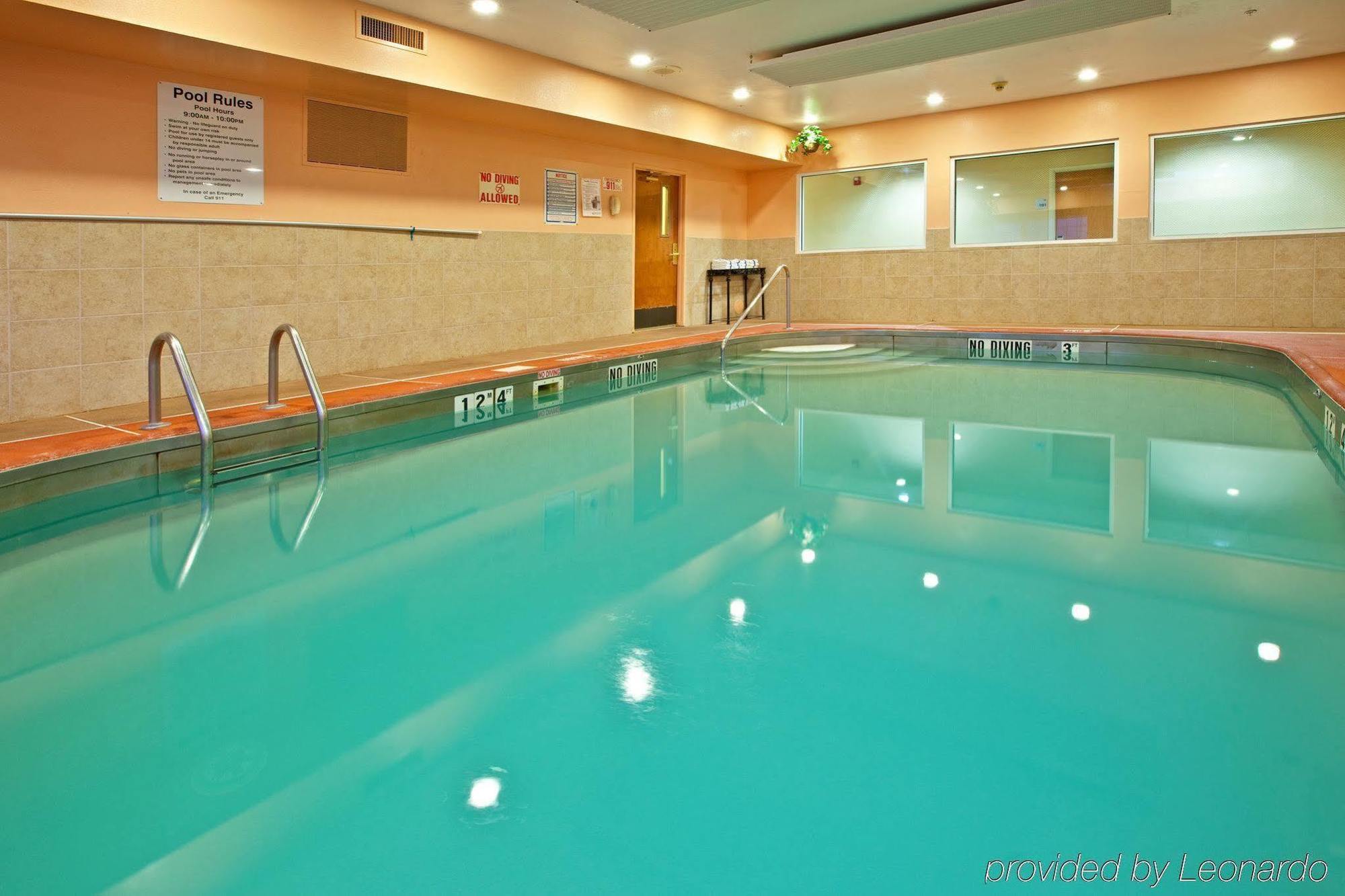 Holiday Inn Express & Suites Harrison By Ihg Facilités photo